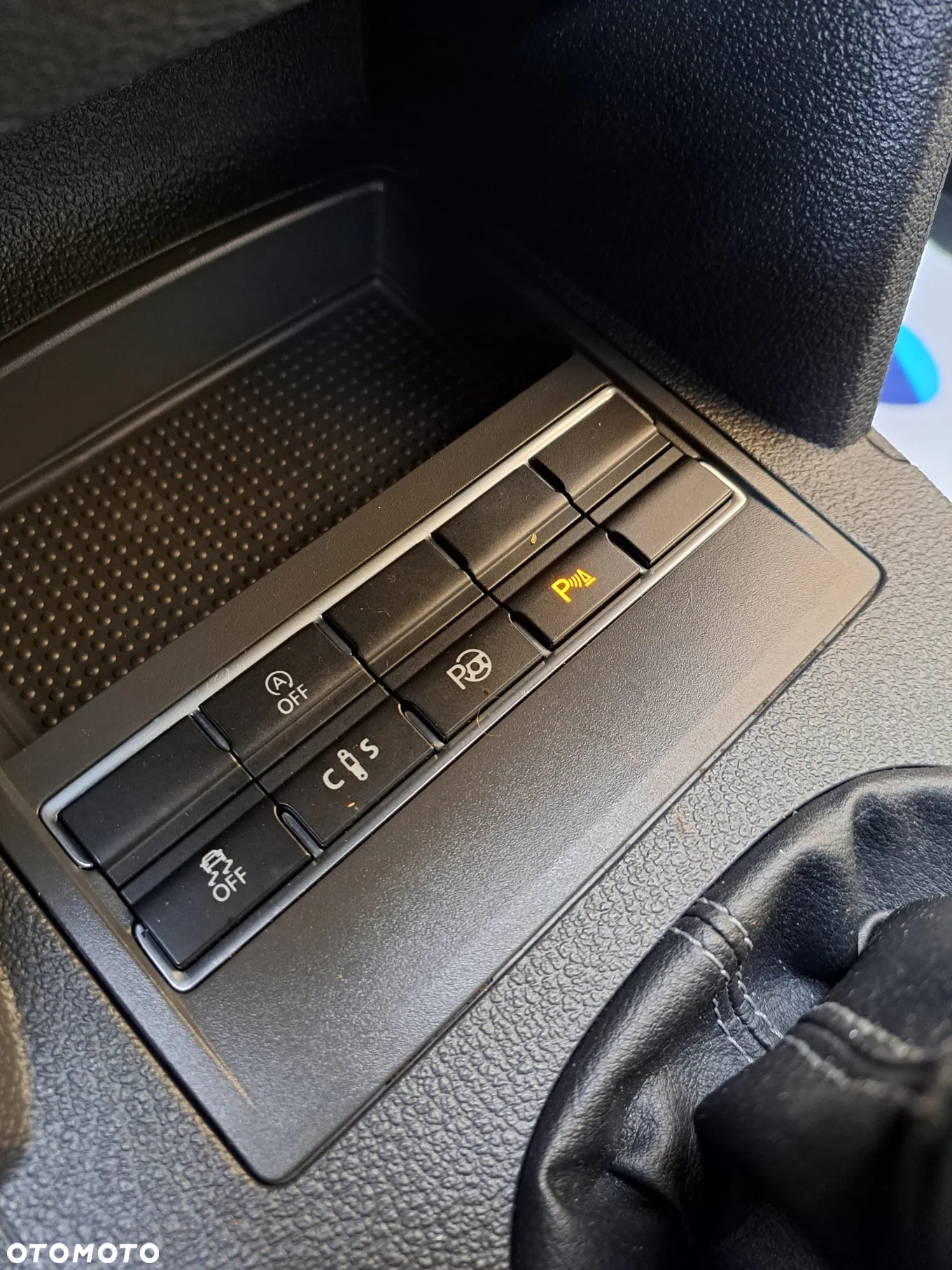 Volkswagen Touran - 18