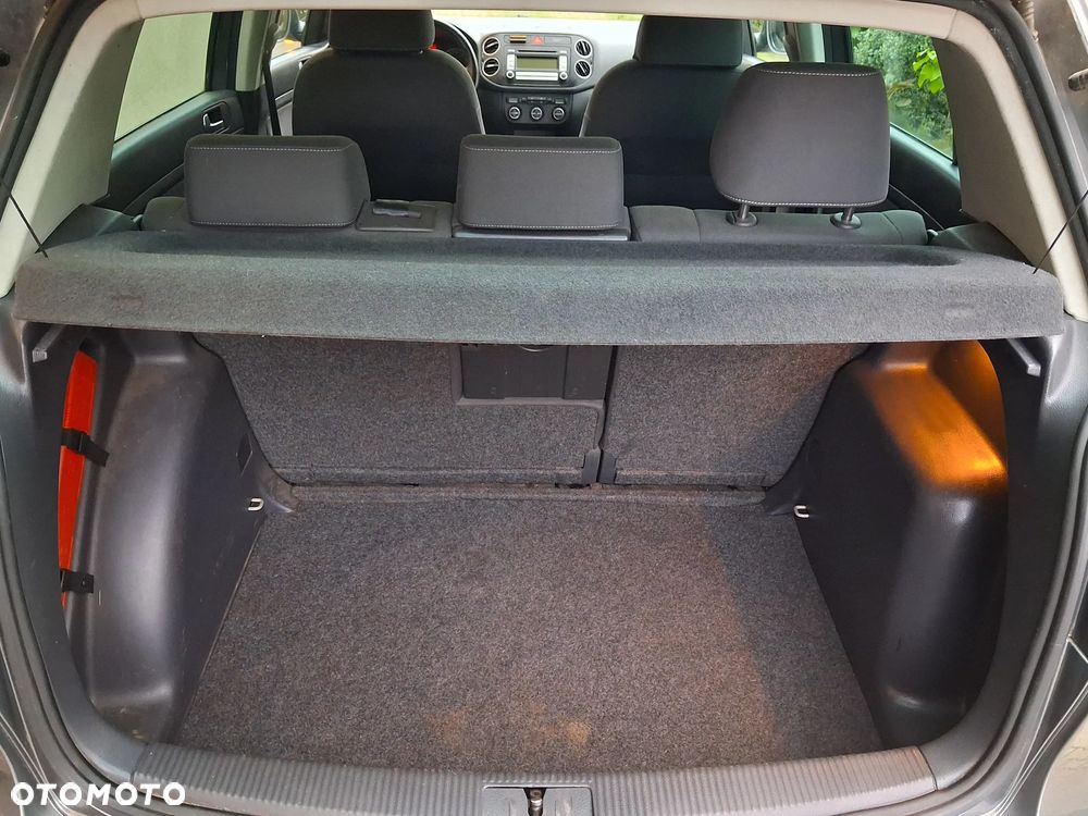 Volkswagen Golf Plus 2.0 TDI DPF United - 10