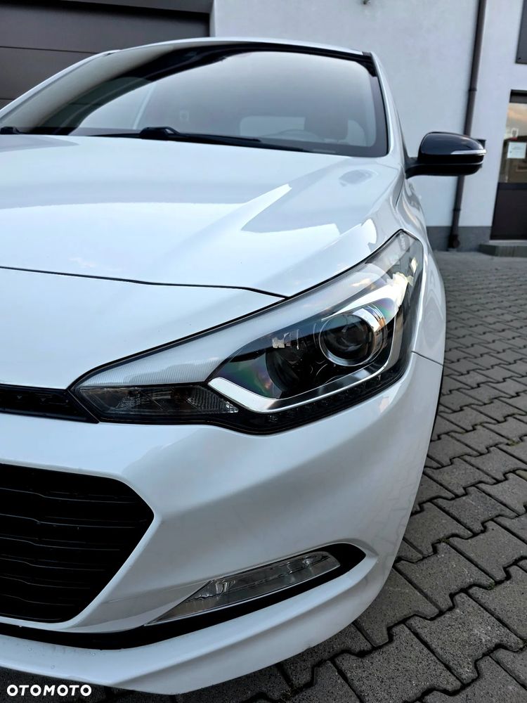 Hyundai i20 1.2 BlueDrive Go - 24
