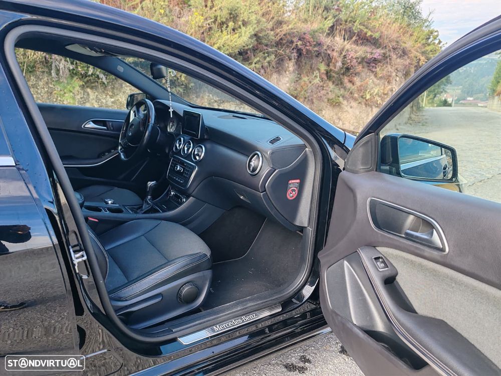 Mercedes-Benz A 180 d AMG Line - 6