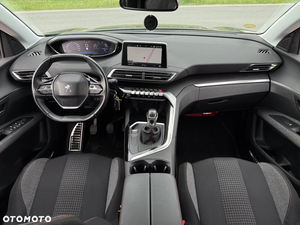 Peugeot 5008 - 6
