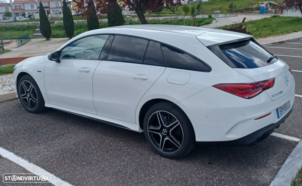 Mercedes-Benz CLA 250 e AMG Line - 8