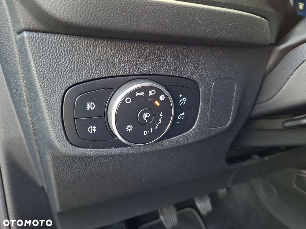 Ford Focus 1.0 EcoBoost mHEV Titanium X - 18