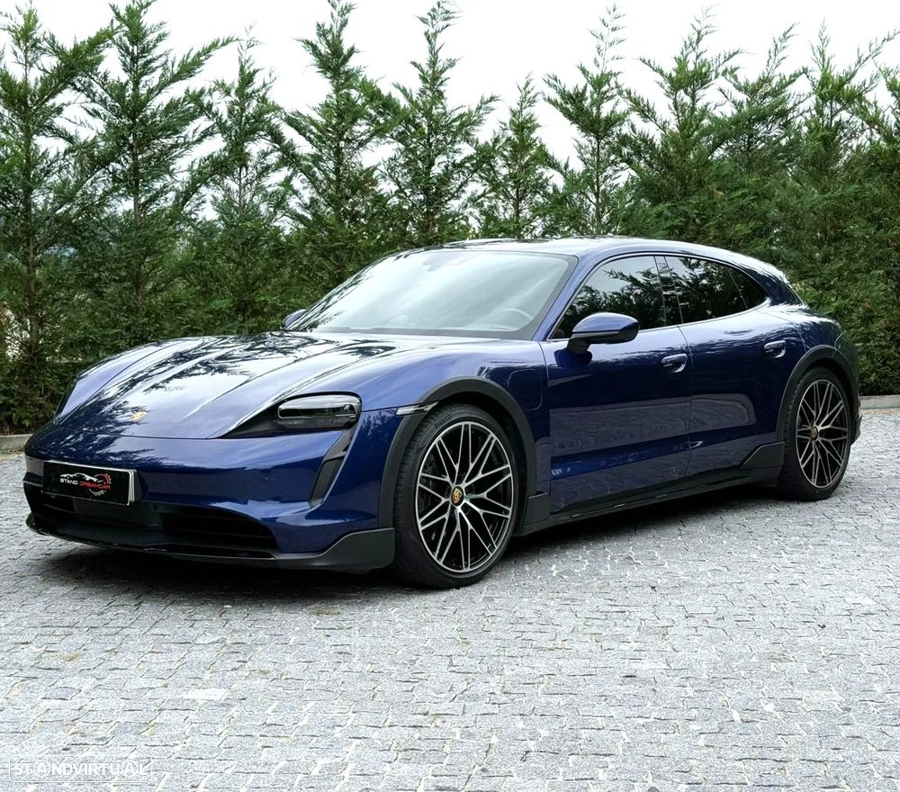 Porsche Taycan Cross Turismo 4 - 1