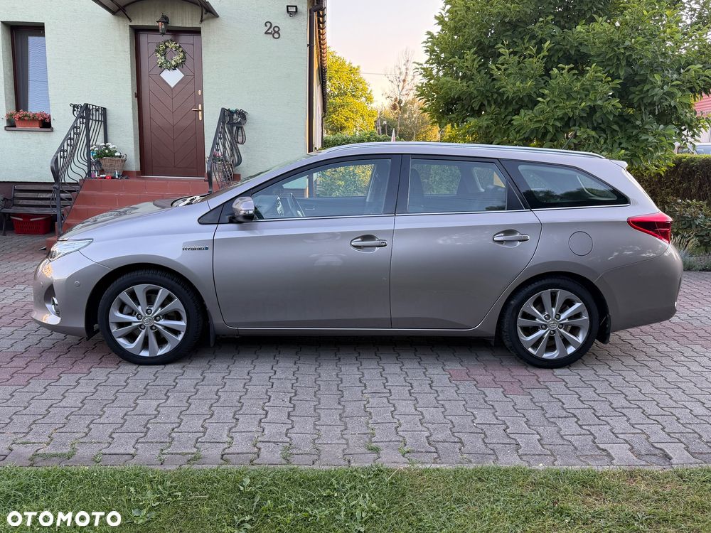 Toyota Auris 1.8 VVT-i Automatik Executive - 4