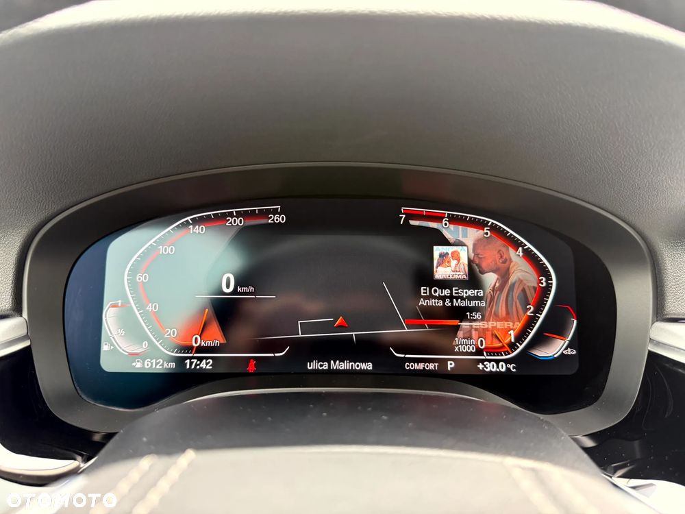BMW Seria 5 520i - 24