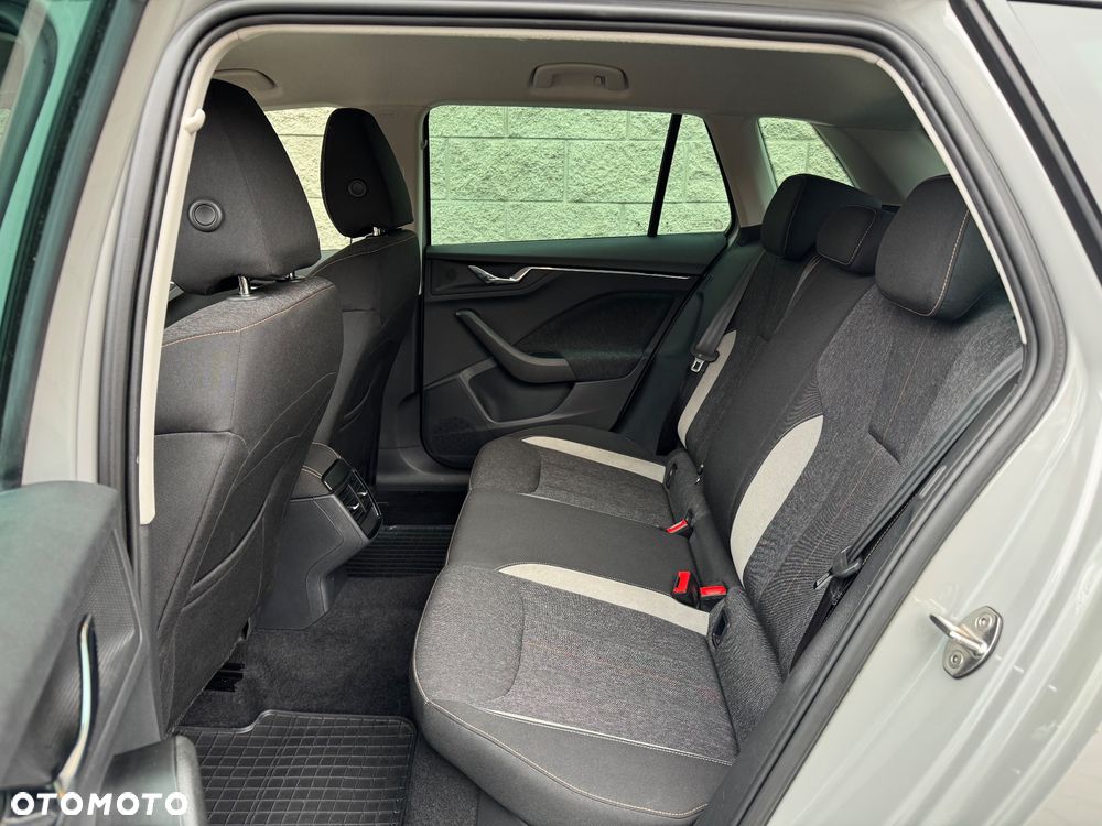 Skoda Kamiq 1.0 TSI Style DSG - 26