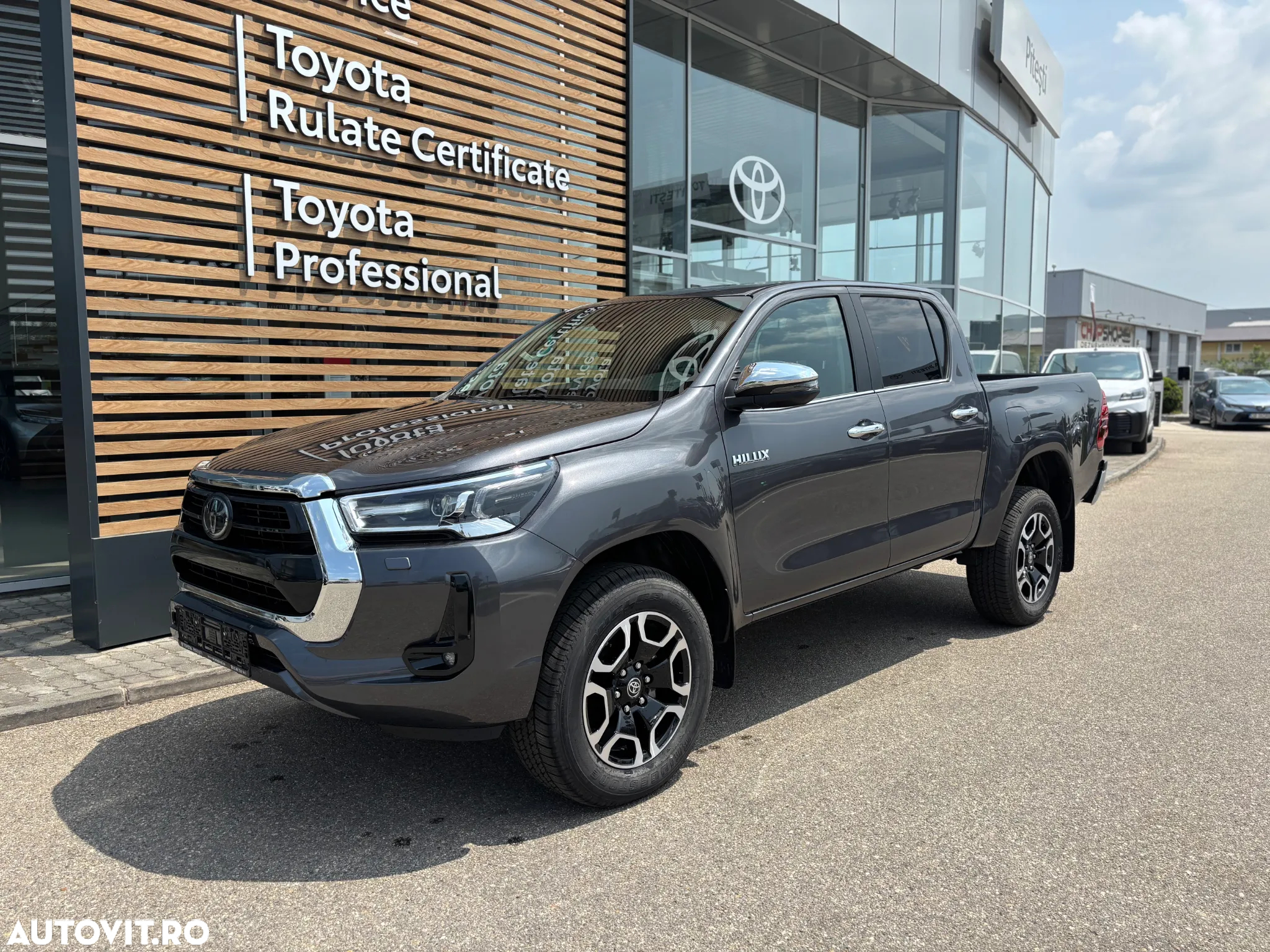 Toyota Hilux 2.4D 150CP 4x4 Double Cab AT Executive - 2