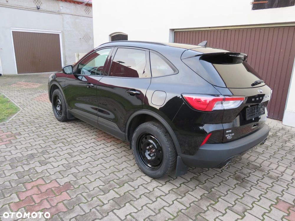 Ford Kuga - 2