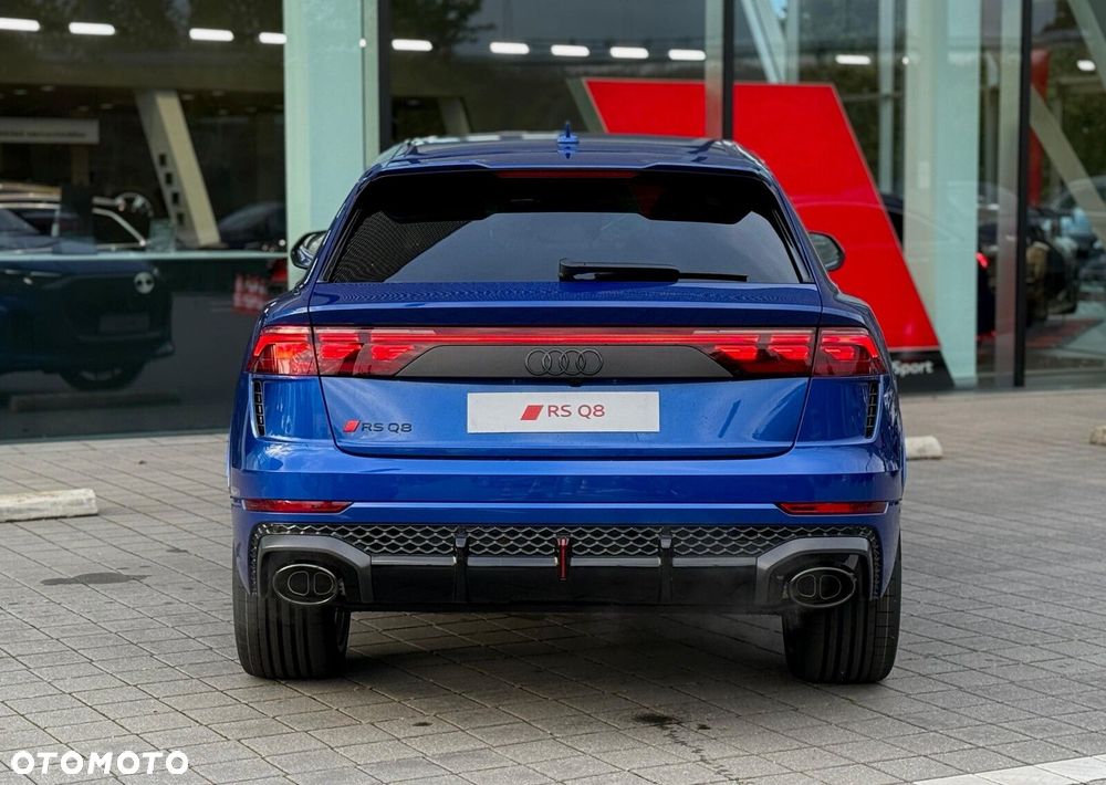 Audi RS Q8 - 10