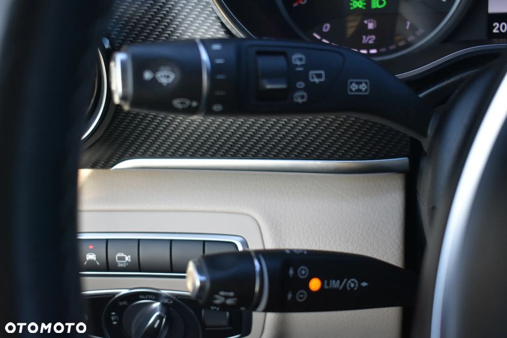 Mercedes-Benz Klasa V 300 d 4-Matic Exclusive 9G-Tronic (d³ugi) - 29
