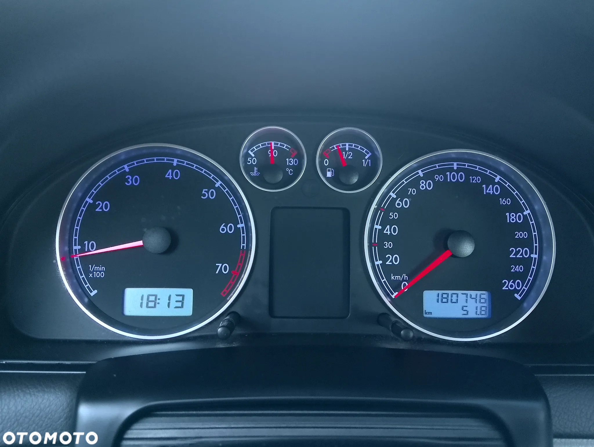 Volkswagen Passat 1.6 Basis - 26