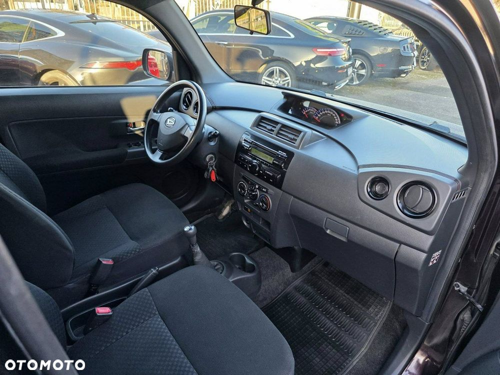 Daihatsu Materia 1.5 black edition - 16