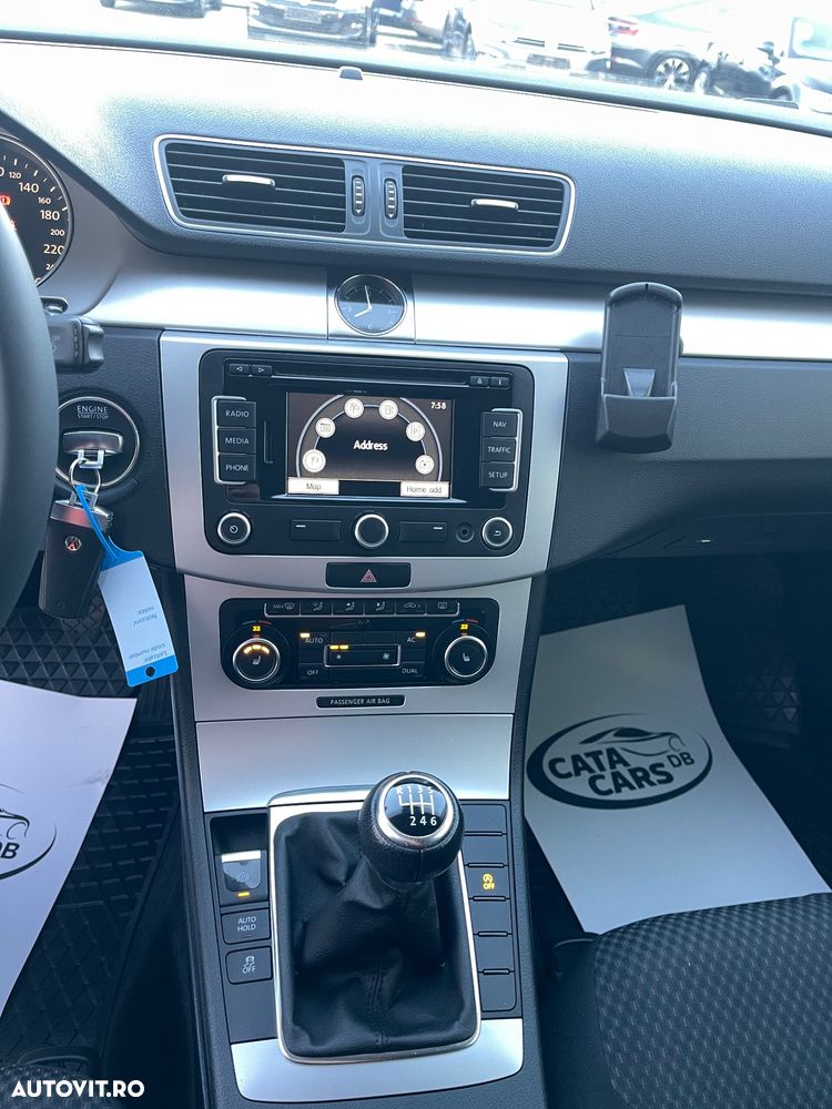 Volkswagen Passat 2.0 TDI BlueMotion Tehnology Comfortline - 36