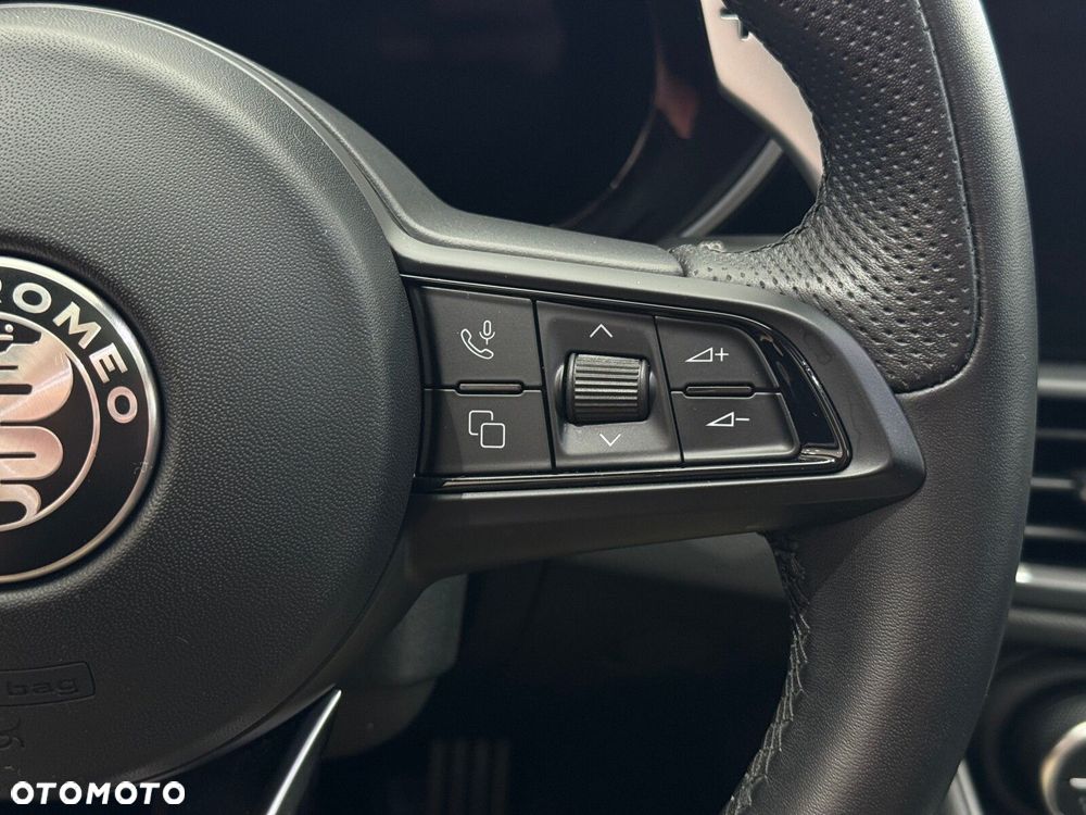 Alfa Romeo Giulia 2.0 Turbo Veloce Q4 - 23
