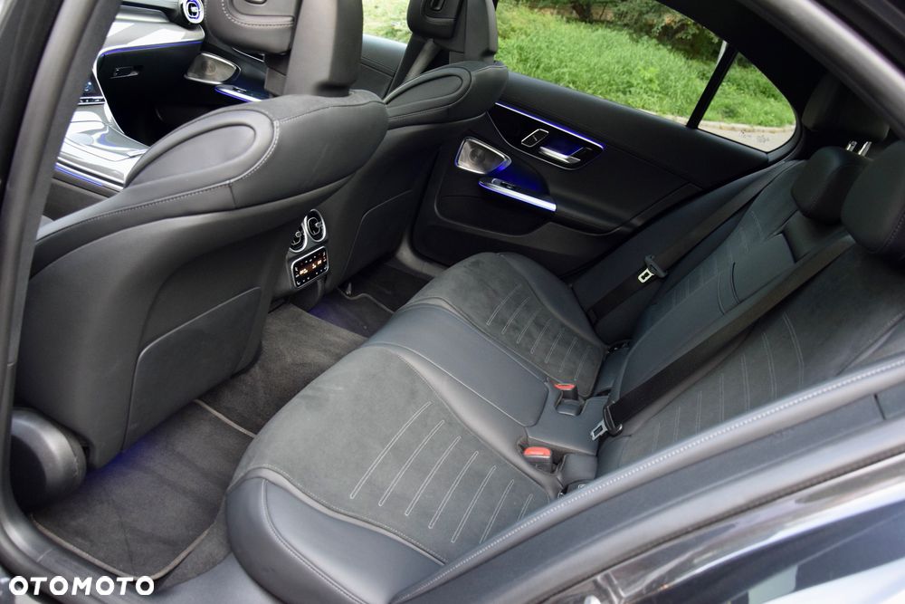 Mercedes-Benz Klasa C 300 e PHEV 4-Matic AMG - 19