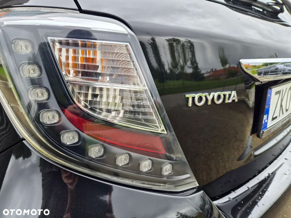 Toyota Yaris 1.5 VVT-i Lounge - 16