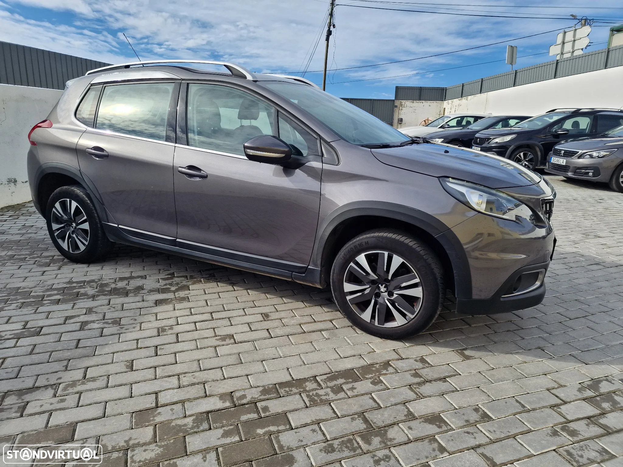 Peugeot 2008 PureTech 110 Stop&Start Allure - 2