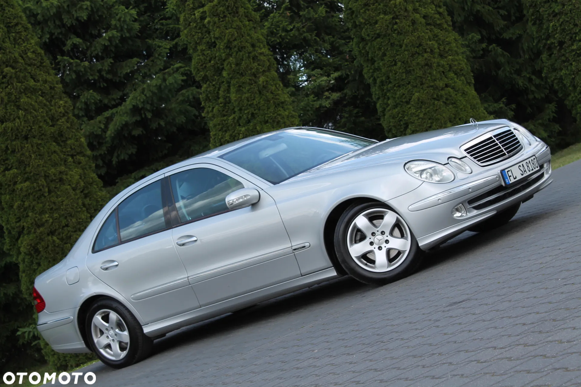 Mercedes-Benz Klasa E 240 4-Matic Avantgarde - 5