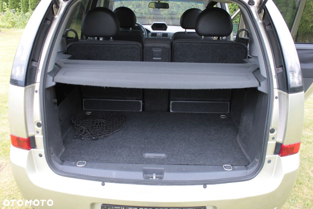 Opel Meriva - 9