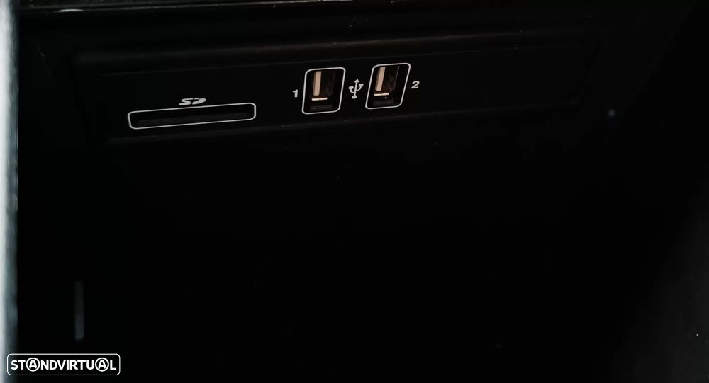 Mercedes-Benz GLC 250 d 4Matic 9G-TRONIC AMG Line - 35