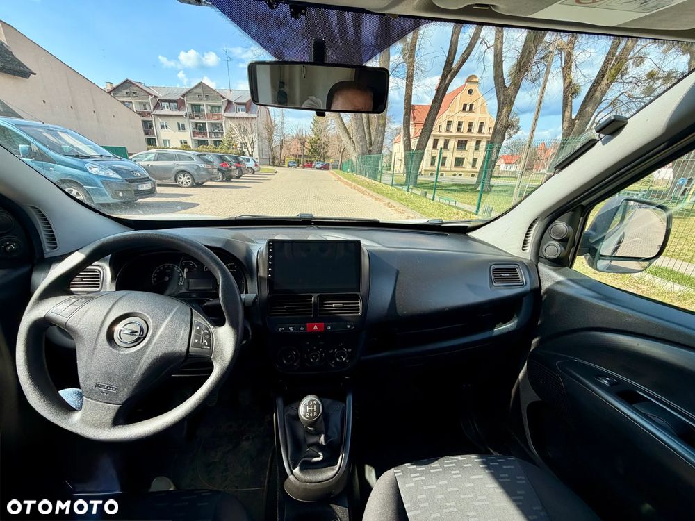 Opel Combo - 11