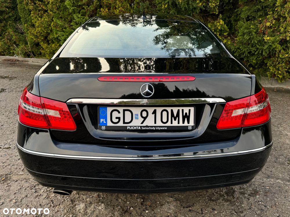 Mercedes-Benz Klasa E 250 CGI BlueEffICIENCY Avantgarde - 17