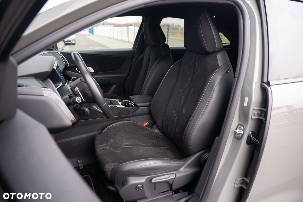 DS Automobiles DS 7 Crossback 1.6 E-Tense Performance Line + - 24