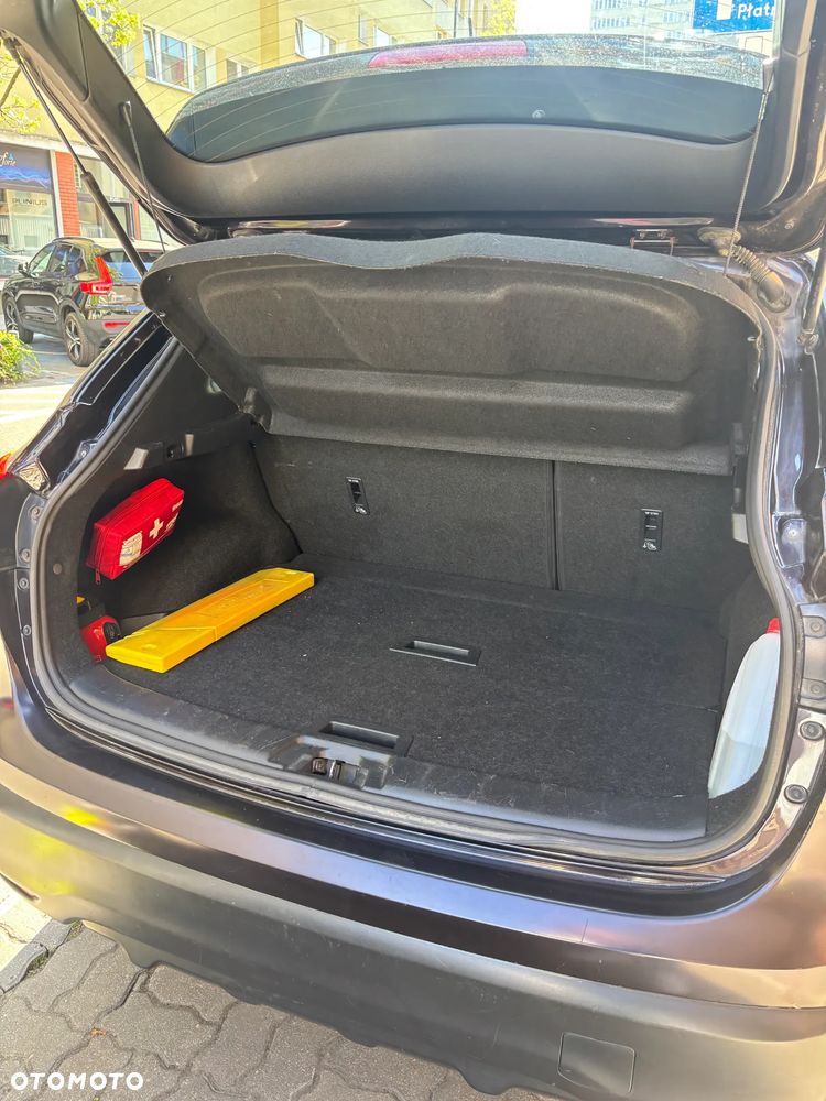 Nissan Qashqai 1.2 DIG-T N-Tec EU6 - 16