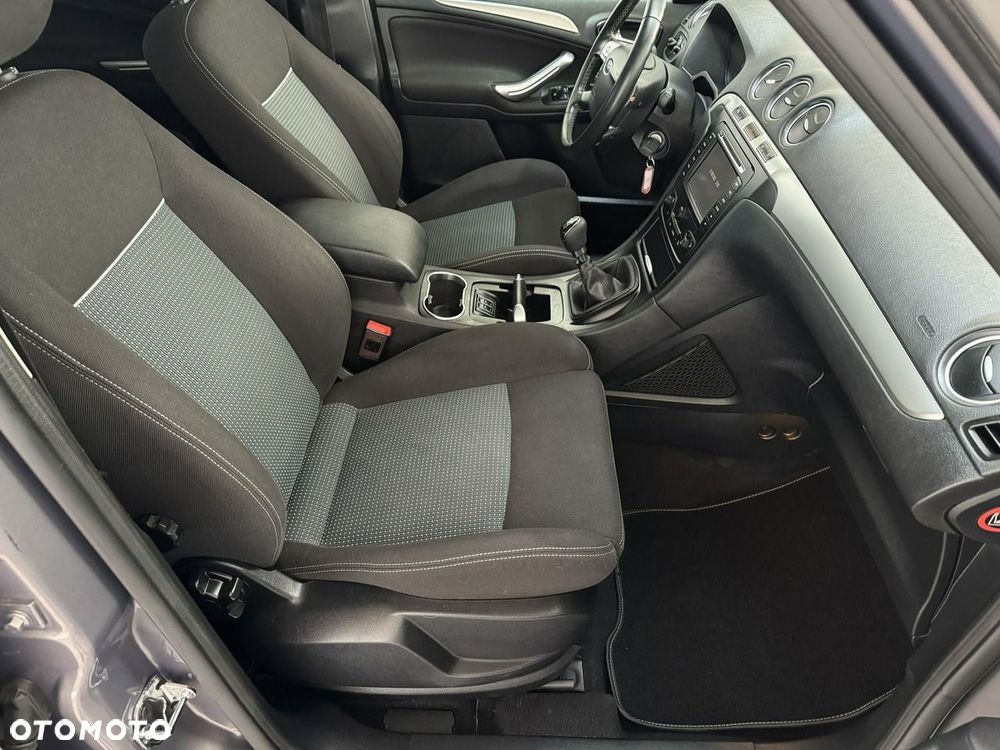 Ford S-Max 2.0 TDCi DPF Titanium - 19