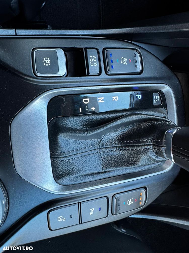 Hyundai Santa Fe 2.2 CRDi 4WD Automatik Premium - 22