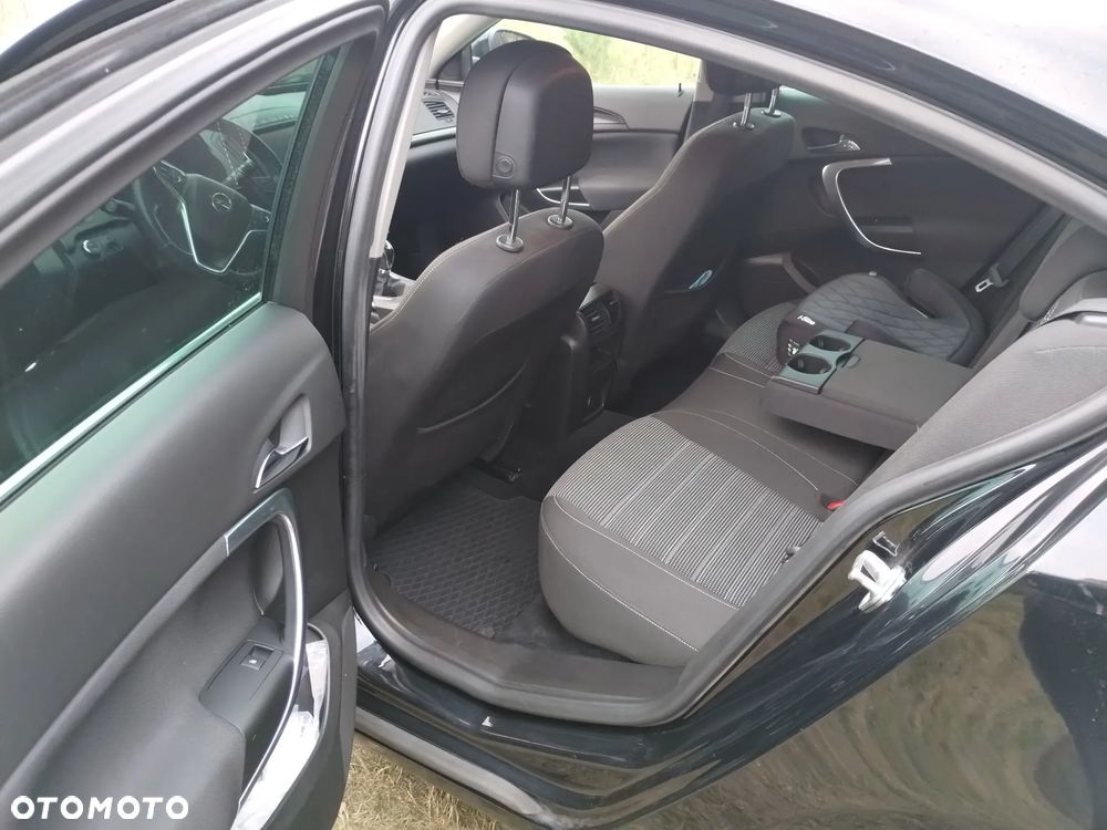 Opel Insignia - 10