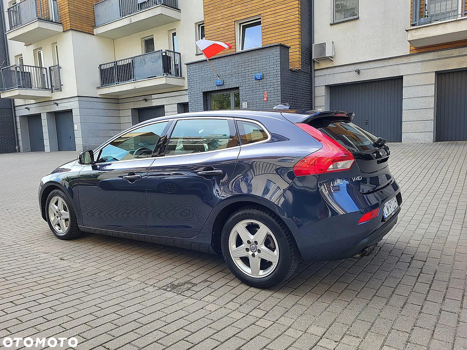 Volvo V40 T3 Momentum - 9