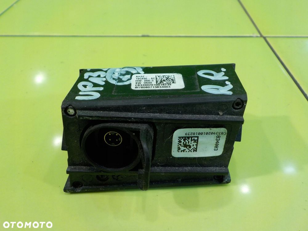 RANGE ROVER SPORT I LIFT 3.0 D 12r kamera cofania AH32-19G490-AC - 2