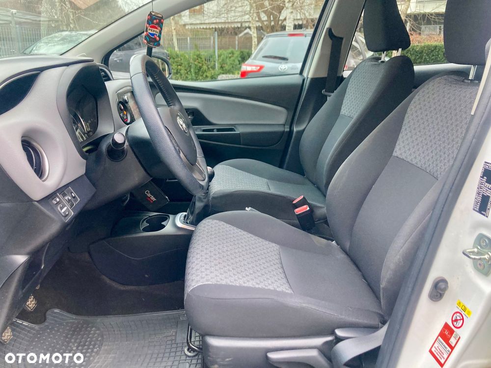 Toyota Yaris 1.33 Premium - 8