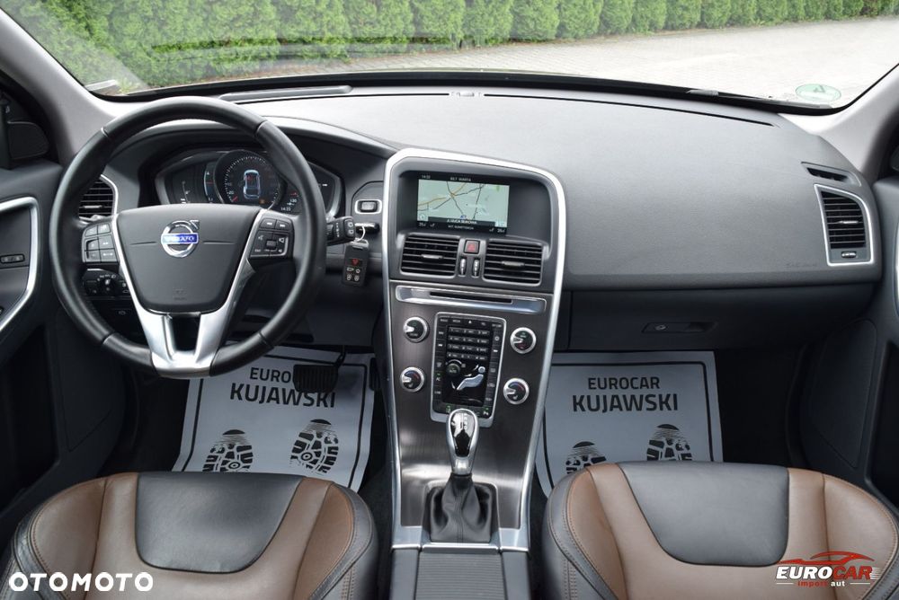 Volvo XC 60 D4 Geartronic Summum - 13