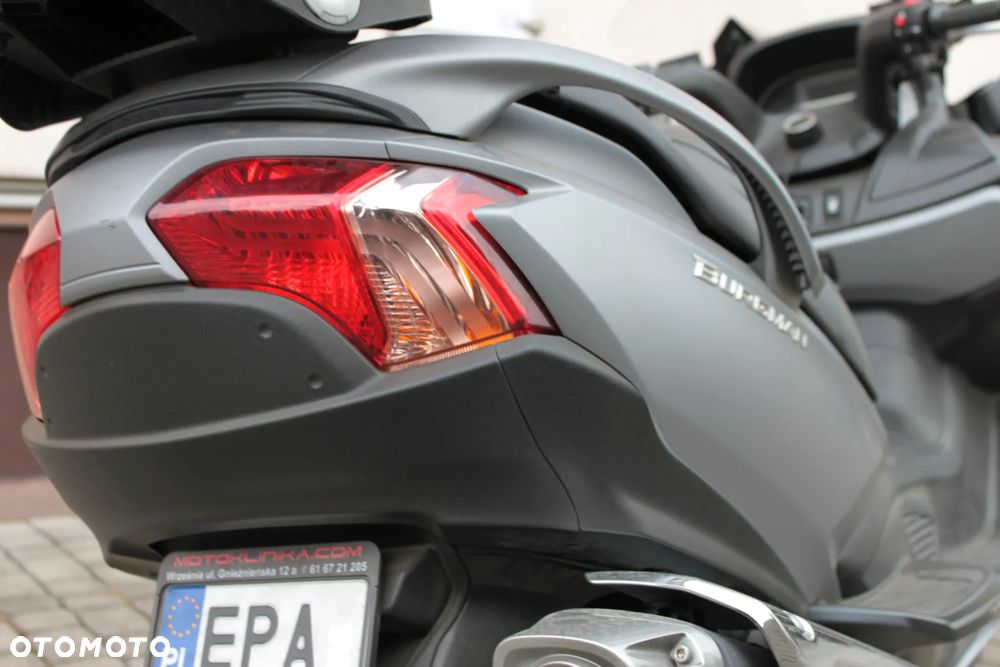 Suzuki Burgman - 8