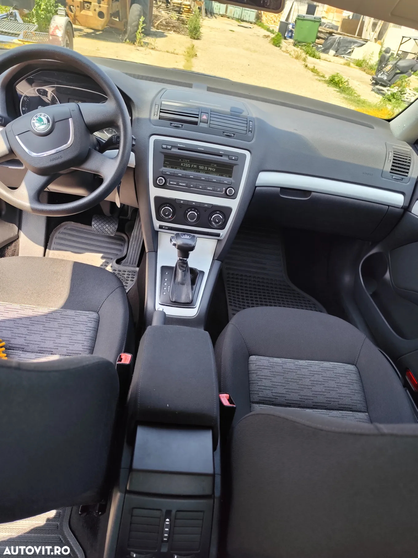 Skoda Octavia 1.4 TSI Ambiente DSG - 4