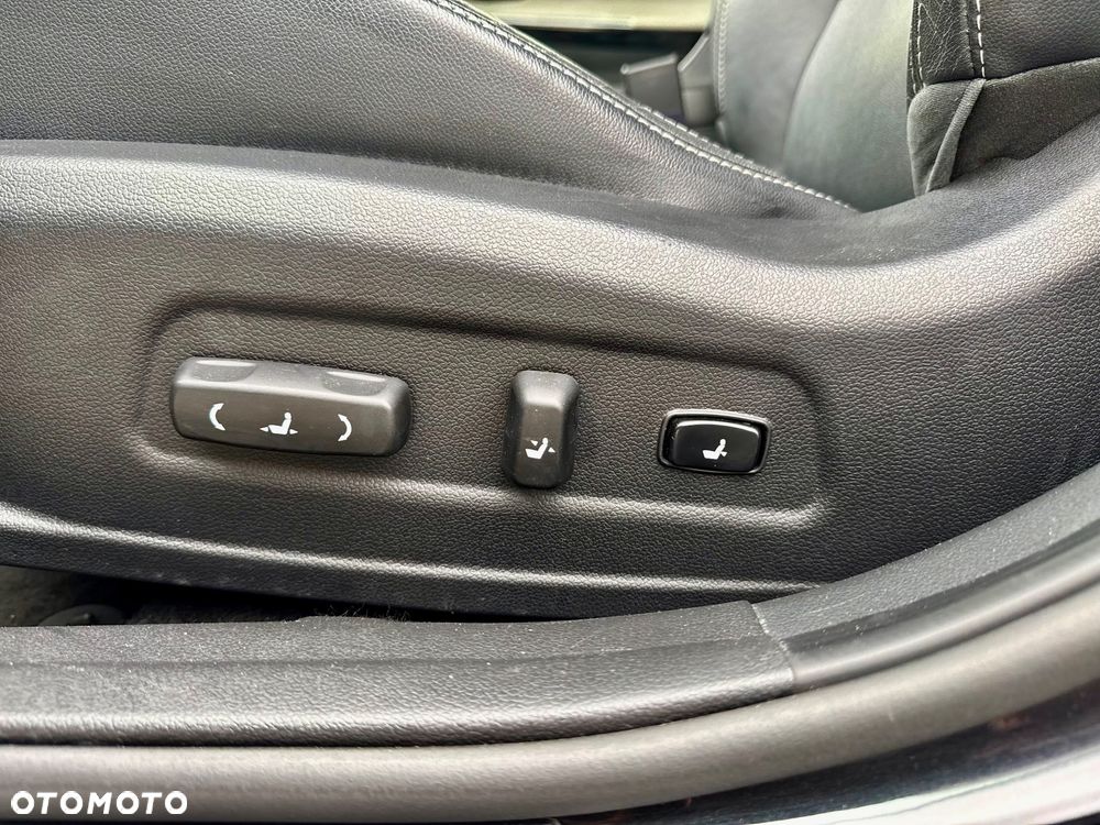 Kia Ceed 1.6 CRDi 128 Platinum Edition - 27