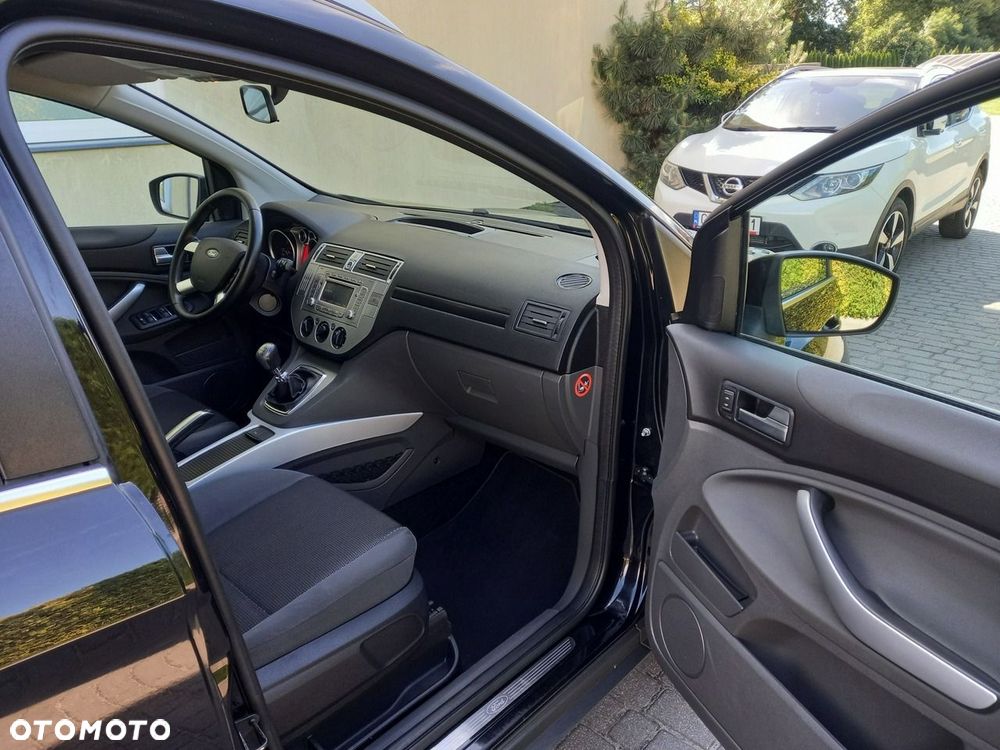 Ford Kuga 2.0 TDCi FWD Titanium - 20