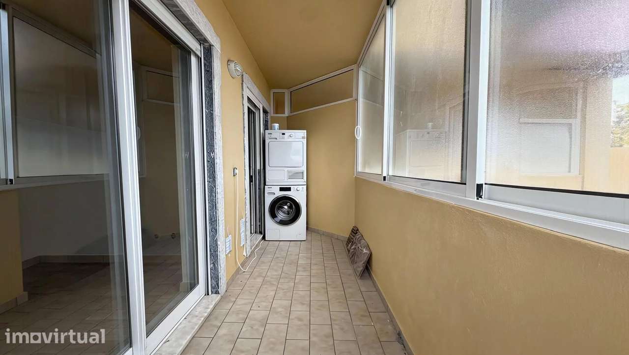 T3 com boas áreas no centro de Olhão - Grande imagem: 3/13