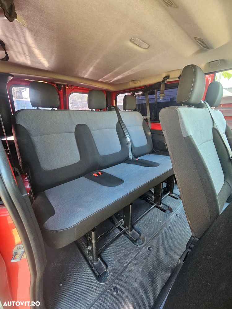 Opel Vivaro - 11
