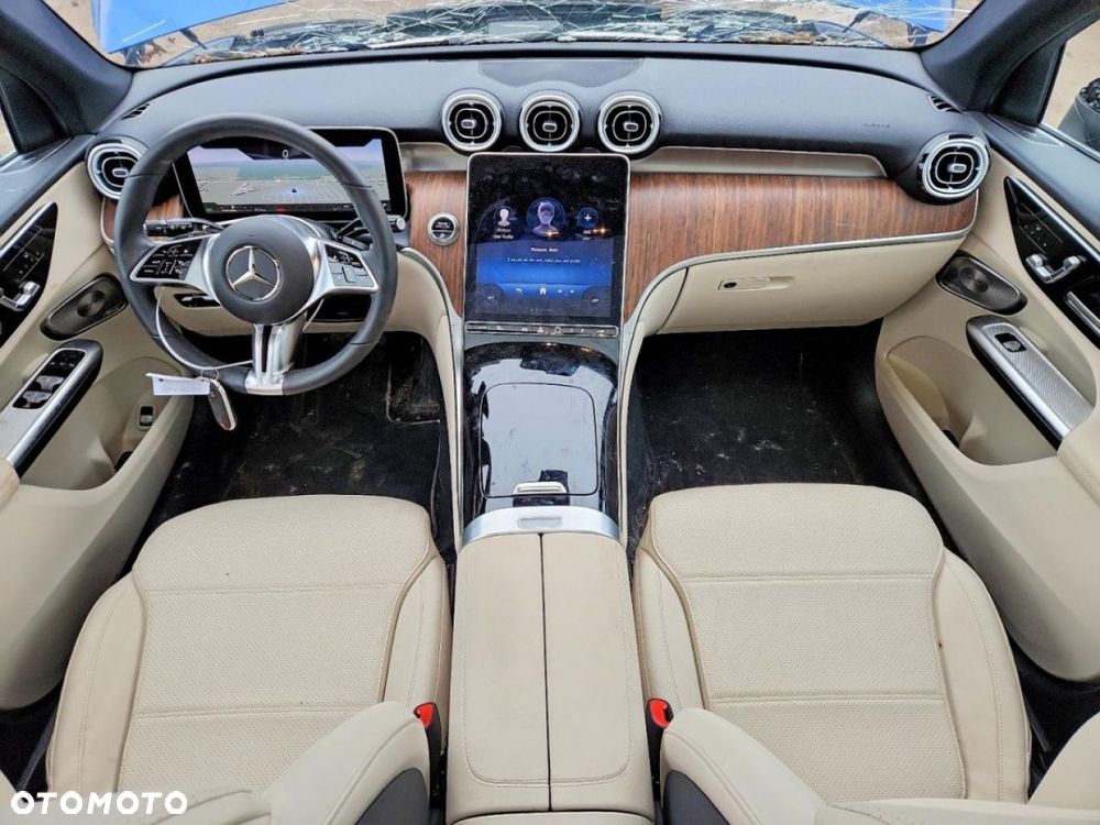 Mercedes-Benz GLC - 9