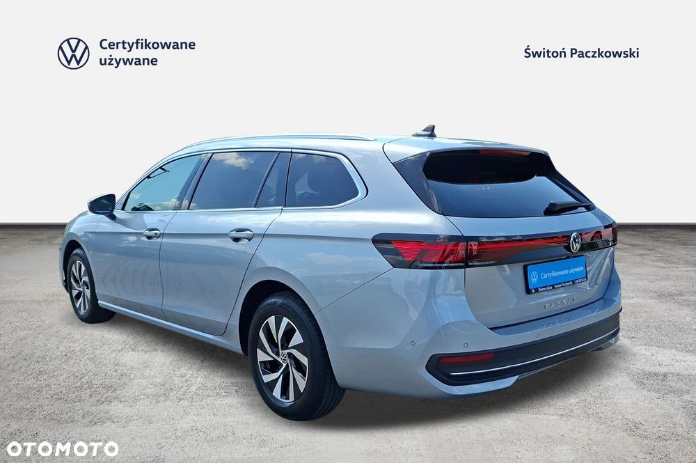 Volkswagen Passat - 3