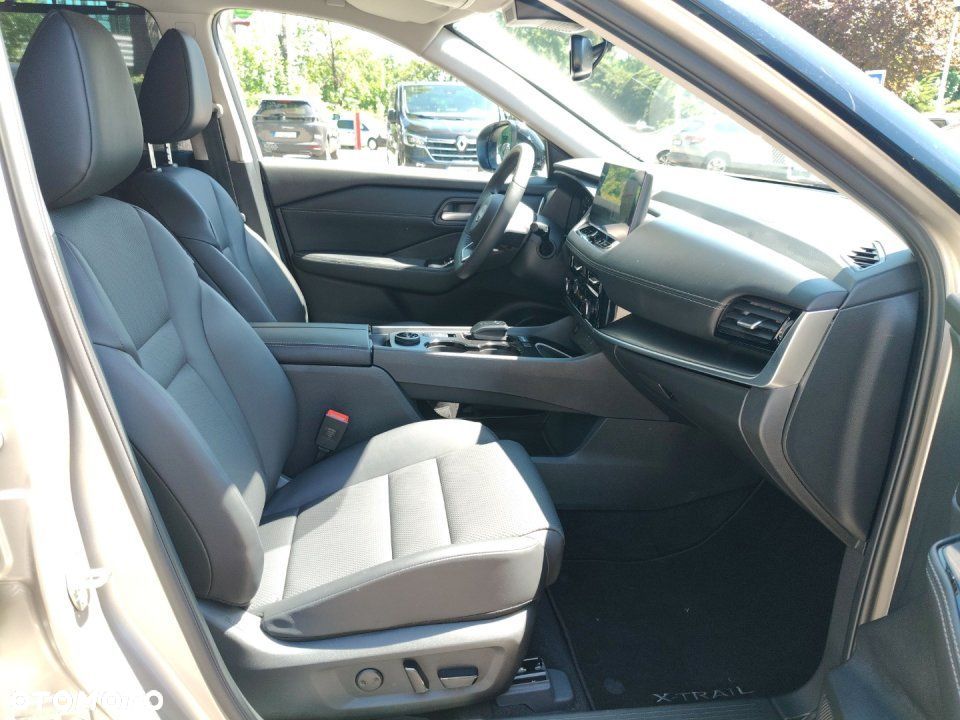 Nissan X-Trail - 12