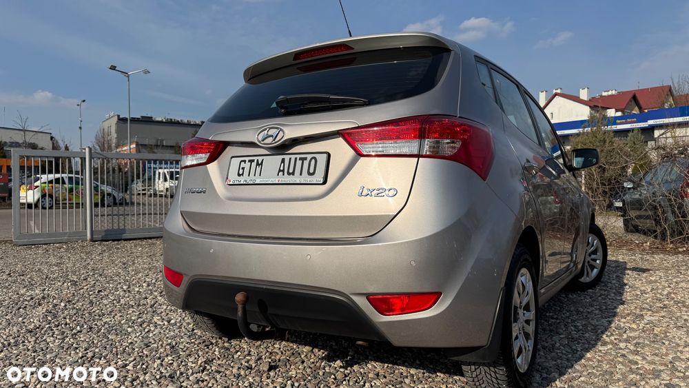 Hyundai ix20 1.4 blue Style - 14