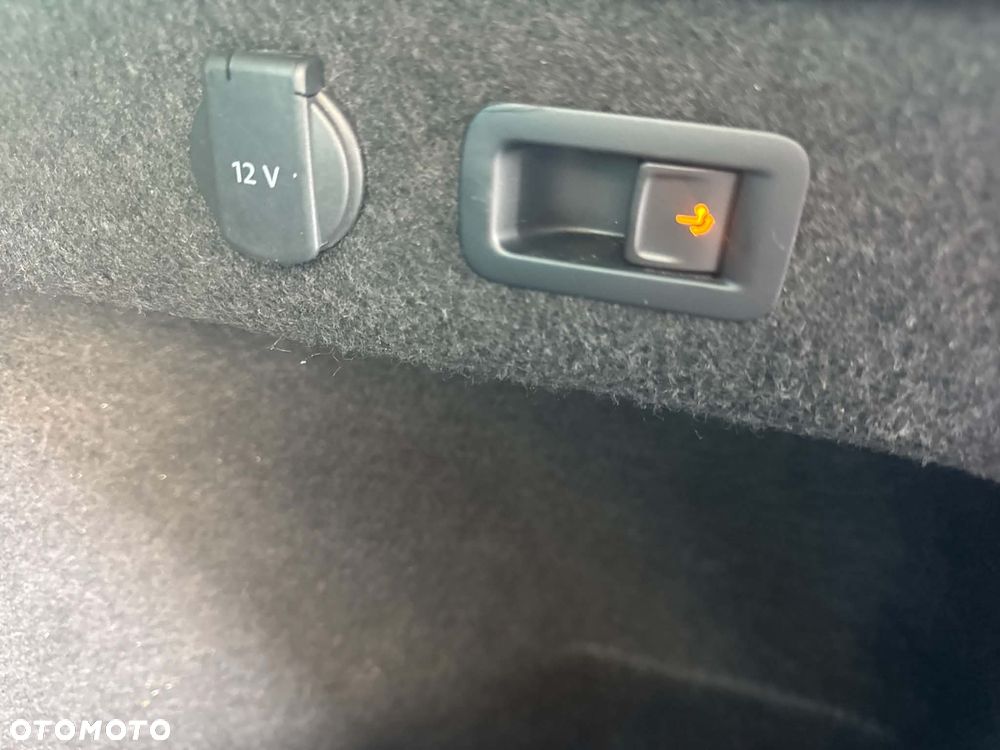 Volkswagen Passat Variant 2.0 TSI Business DSG - 10