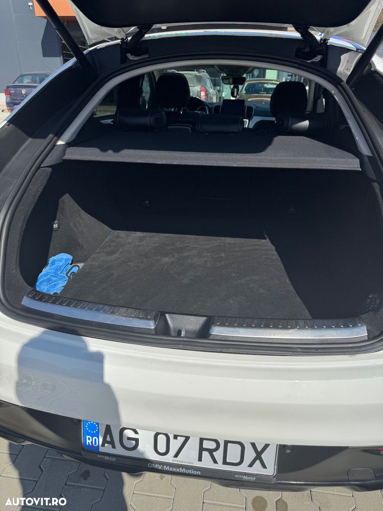 Mercedes-Benz GLE - 31