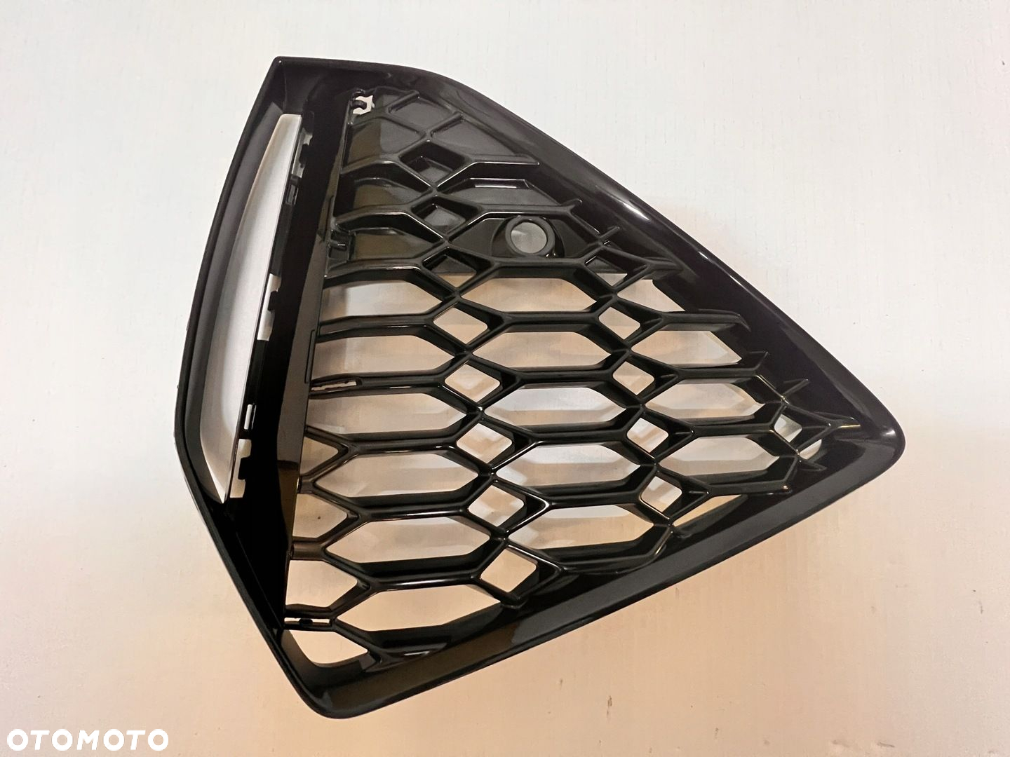 AUDI RS6 RS7 C8 KRATKA ZDERZAKA LEWA PRAWA 4K8 - 4