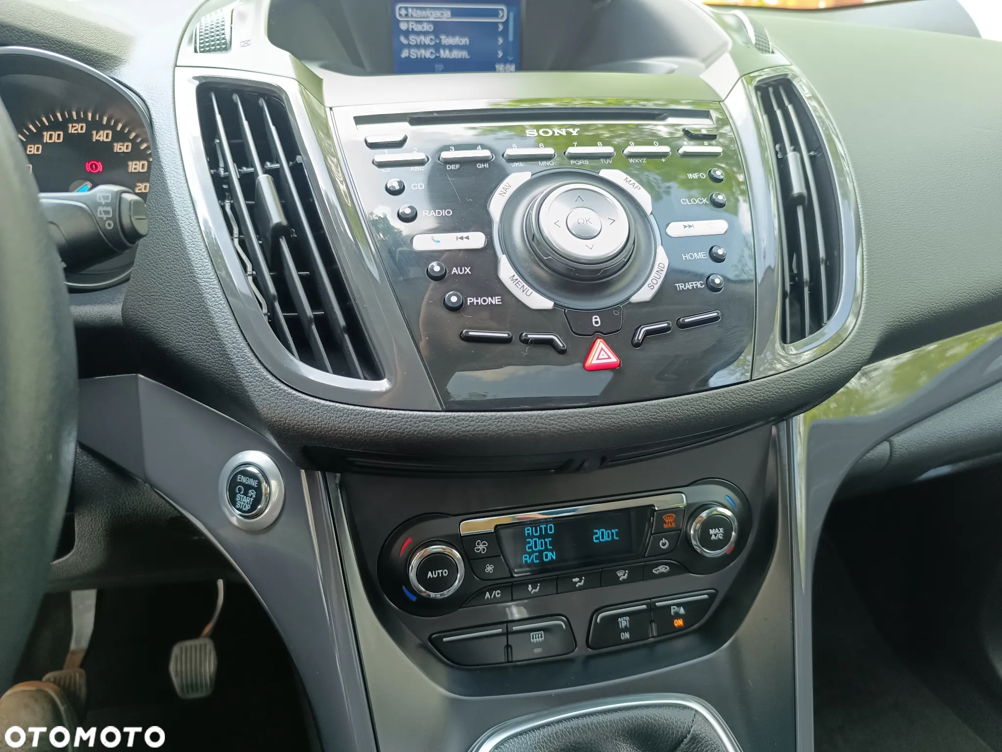 Ford Kuga 2.0 TDCi 2x4 Titanium - 34
